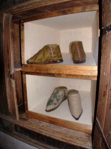 Lithurgical_footwear_Strängnäs_cathedral_Sweden