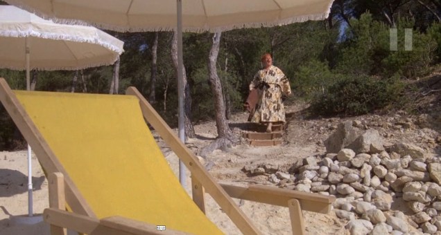 Peter Ustinov as Hercule Poirot swimming suit4